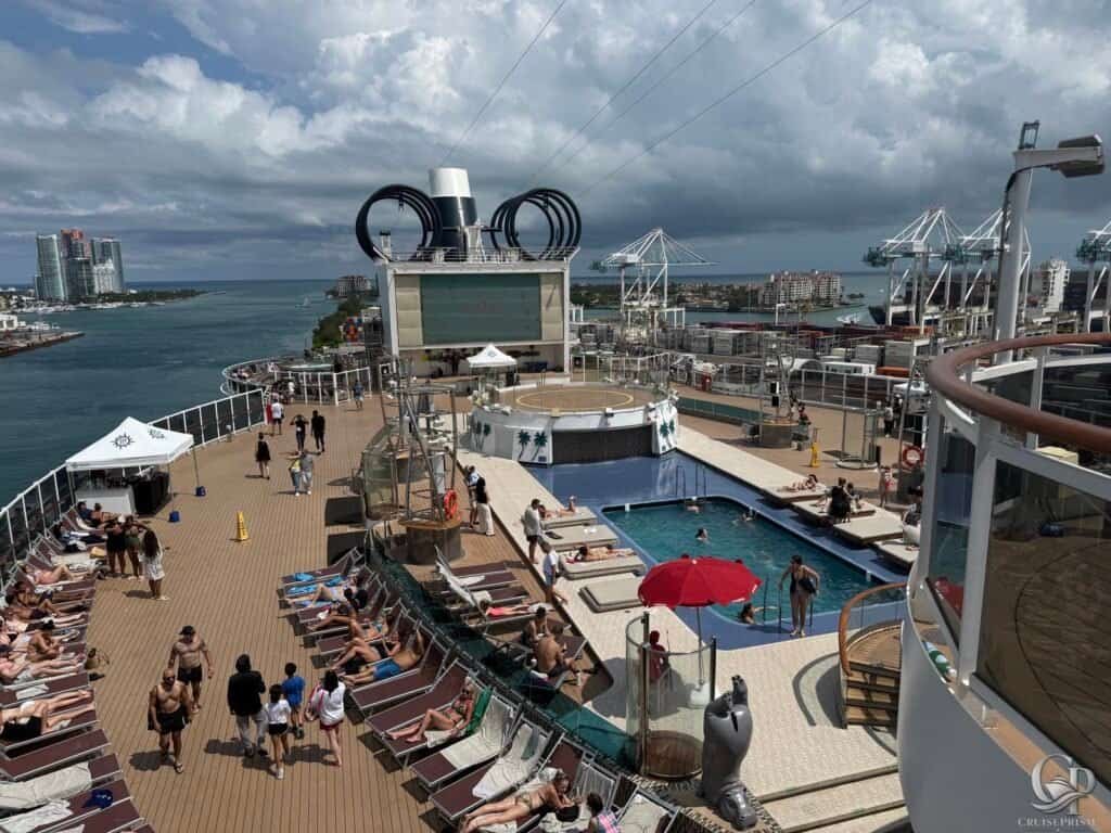MSC Seaside Main Pool 