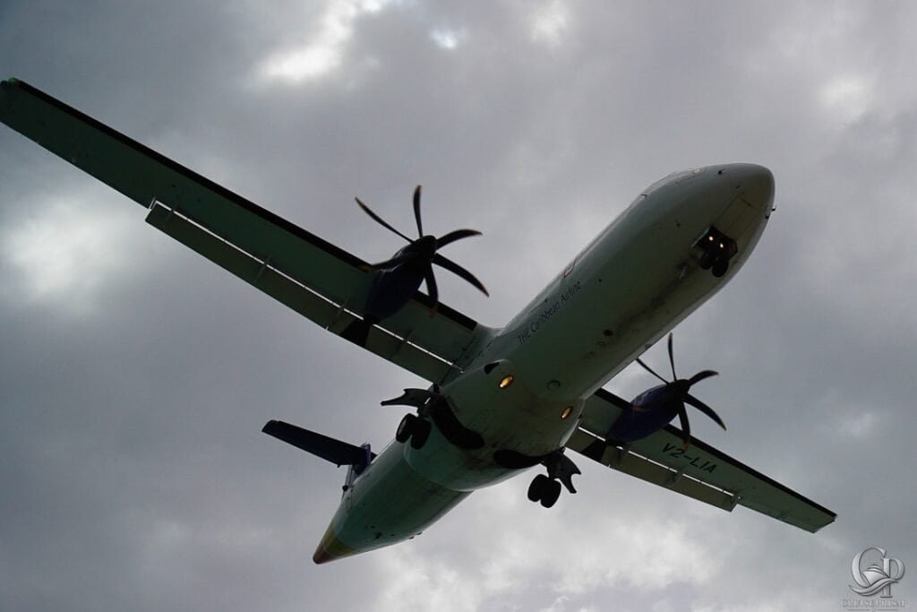 Plane overhead in St. Maarten Maho Beach
