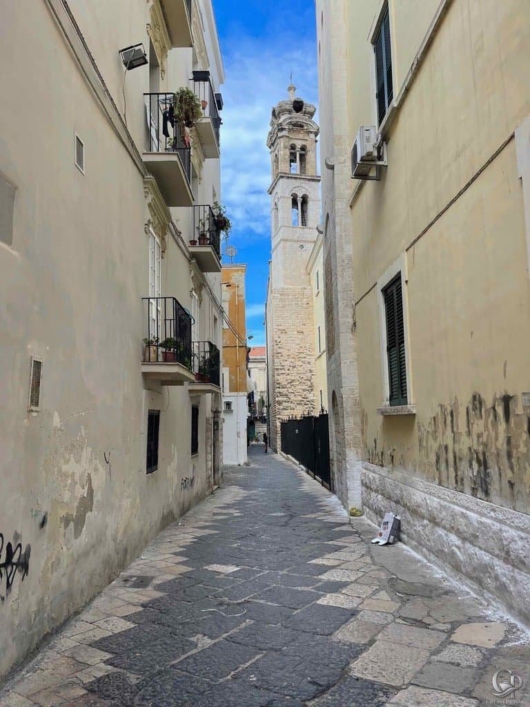Bari Cruise Port Guide: Exploring Bari Vecchia on Foot